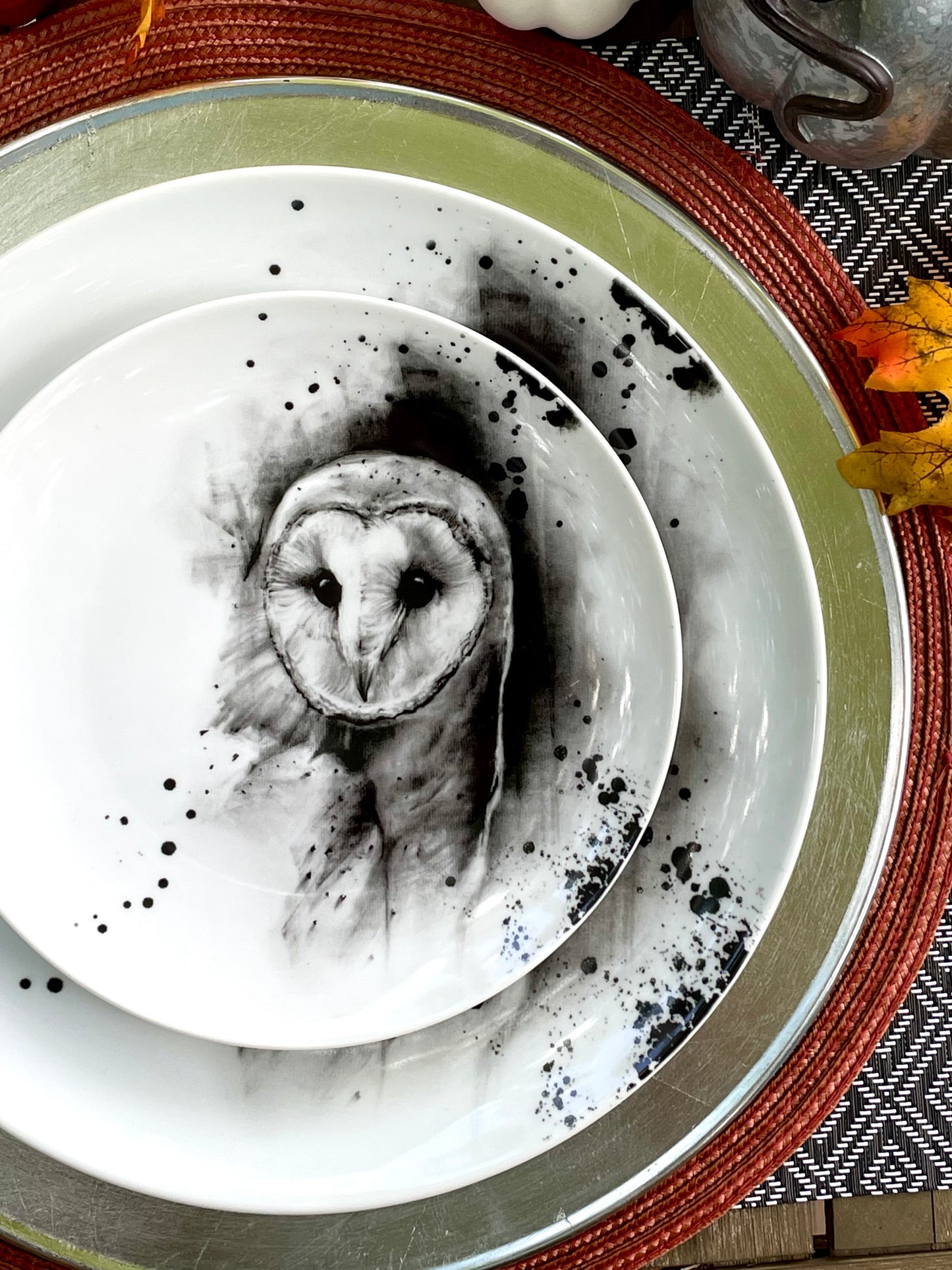 Sets: Barn Owl Dinner and Salad Plate Set- 4ea, 6ea, 8ea
